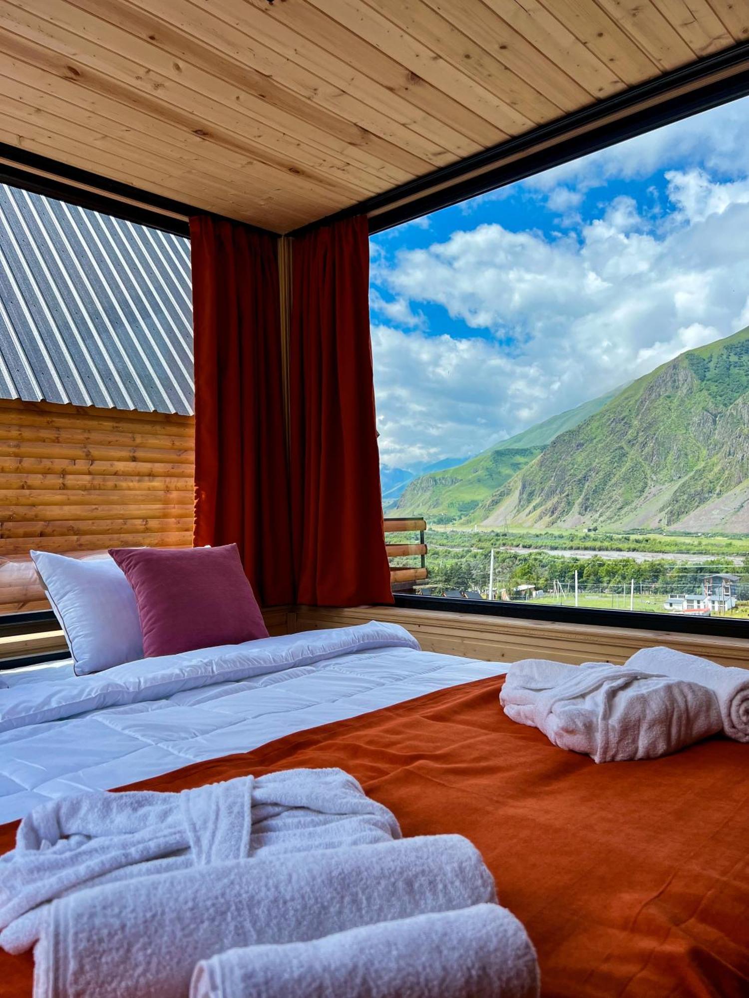 Kazbegi Inn Cottages Екстер'єр фото